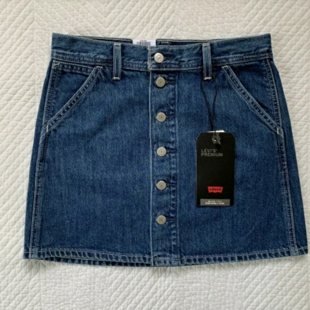 Levi's - Picture 4 of 6